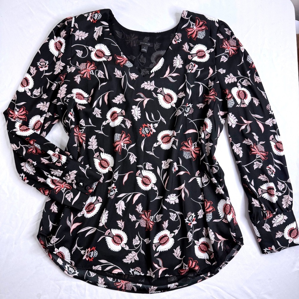 Ann Taylor Women Black Floral V-Neck Blouse Long Sleeve Button Cuff Top Large